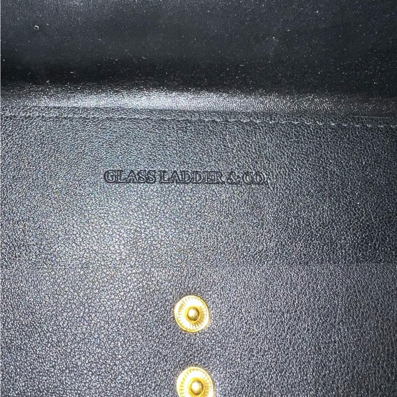 NWT Glass Ladder and Company Portfolio Clutch - Picture 6 of 12